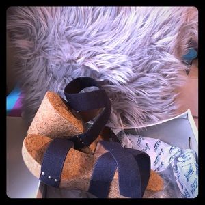 Lucky Brand denim color wedges!